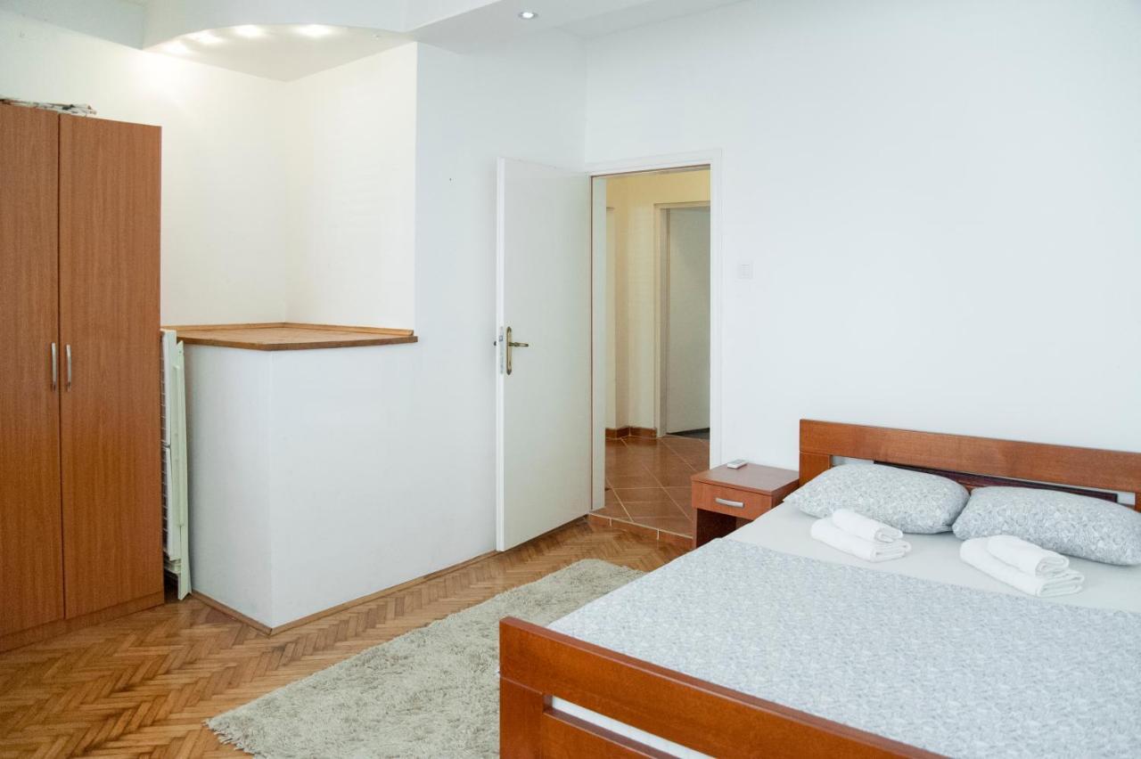 Apartment Old Town Херцег-Новий Екстер'єр фото