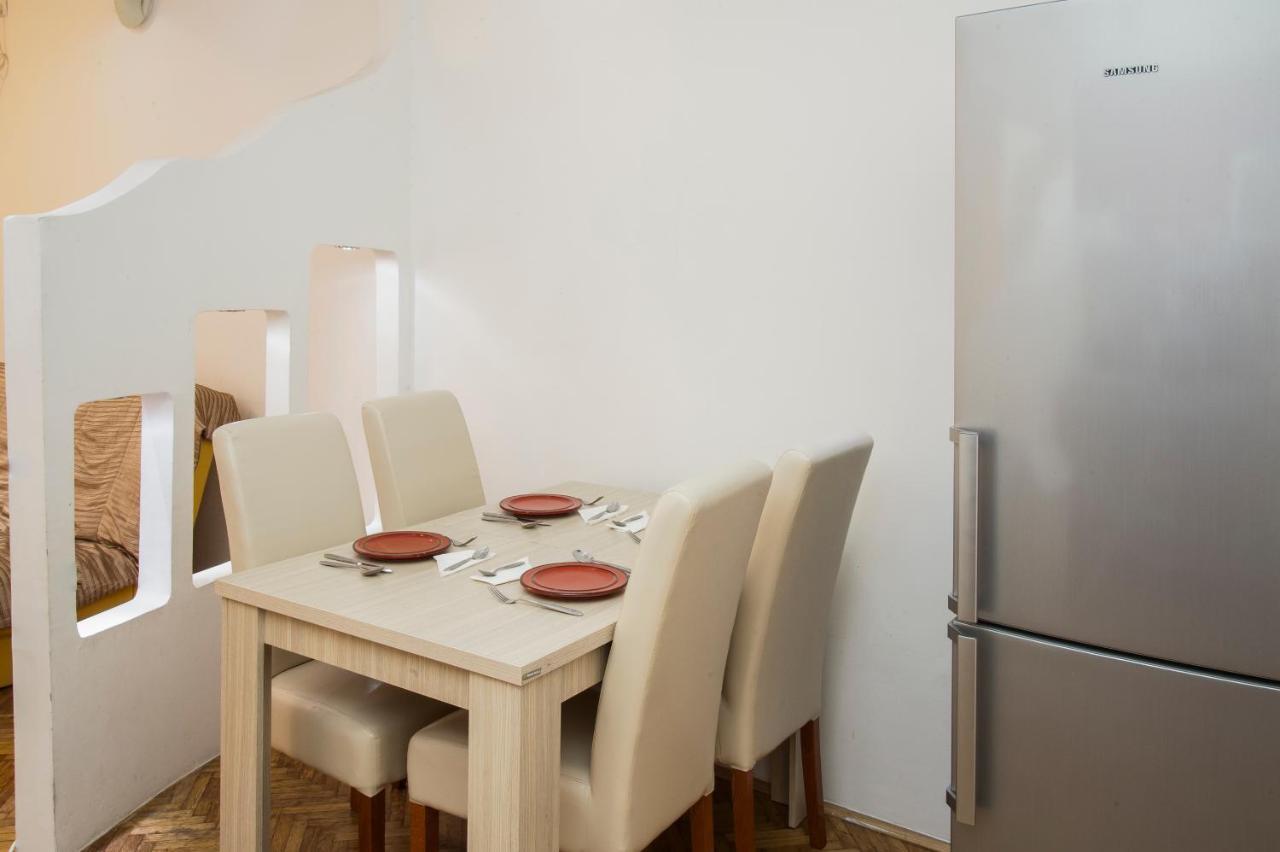 Apartment Old Town Херцег-Новий Екстер'єр фото
